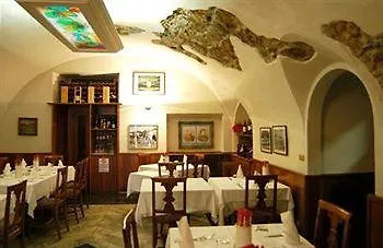Hotel Moderno 3*