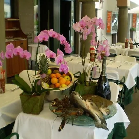 Hotel Moderno 3*